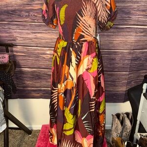 Vibrant Leaf Print Maxi Dress